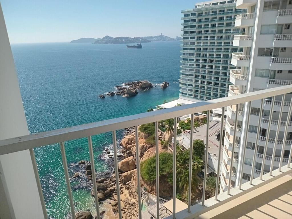 Piso 19 Suite en Torres Gemelas Acapulco - 4