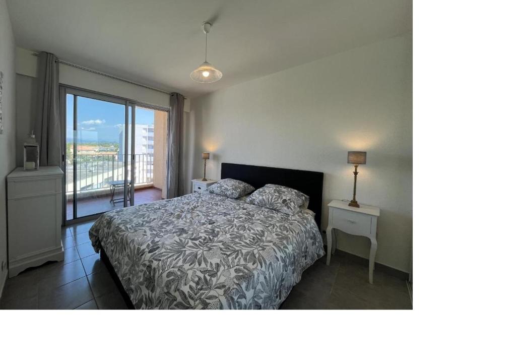 Fréjus, 10min à pieds des plages, appartement T3, 5 pers, entièrement climatisé avec parking privé - 4
