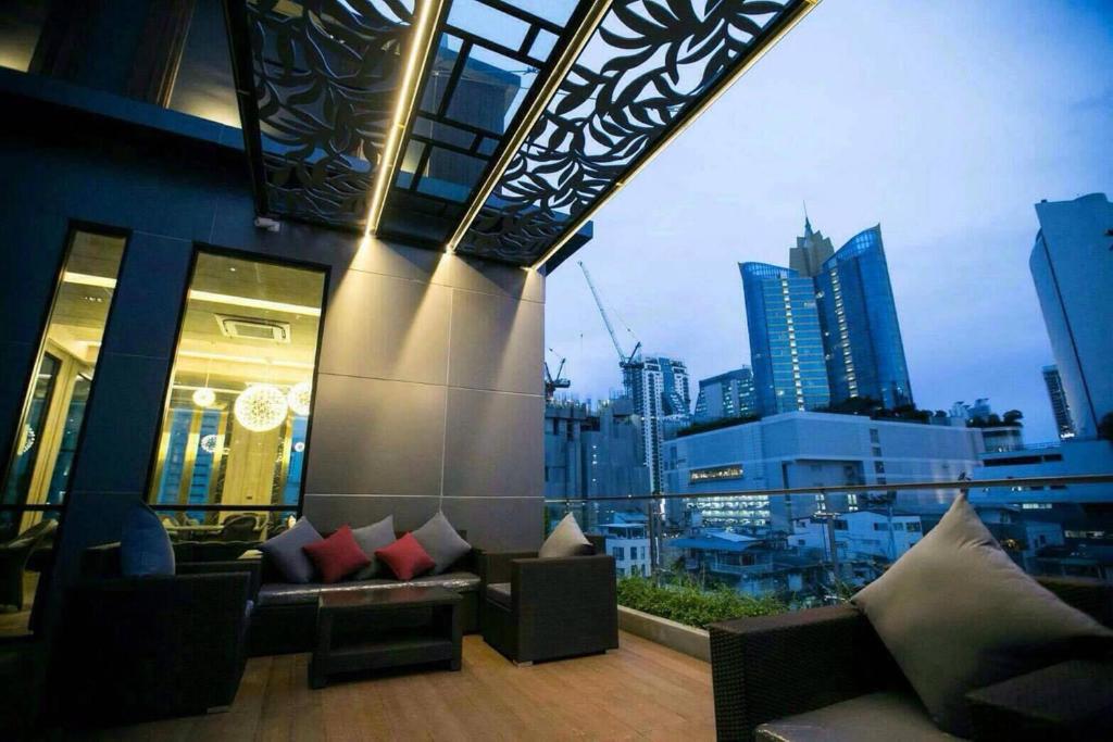 Bangkok Arte Hotel Additional
