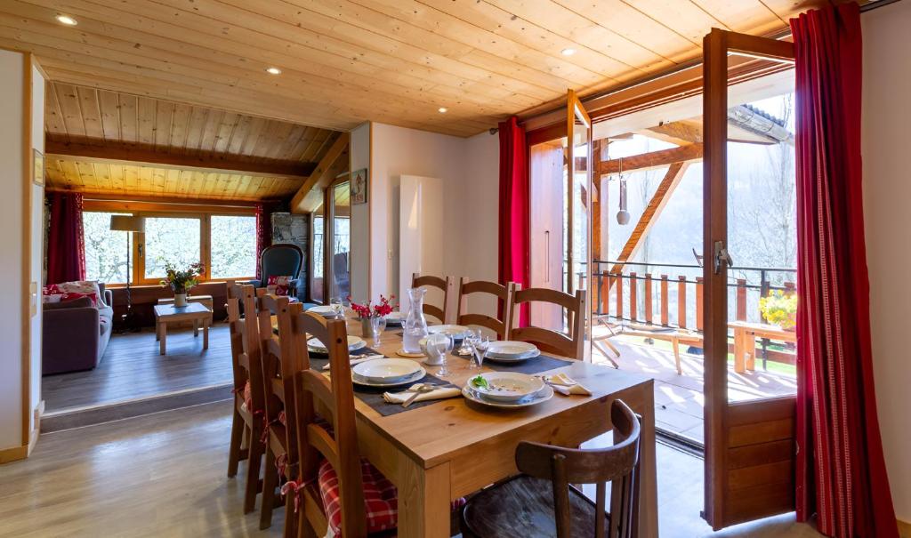 Chalet 8 personnes, face aux montagnes - 3
