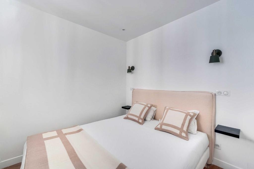 Charming Apartment in the heart of Le Marais - 4