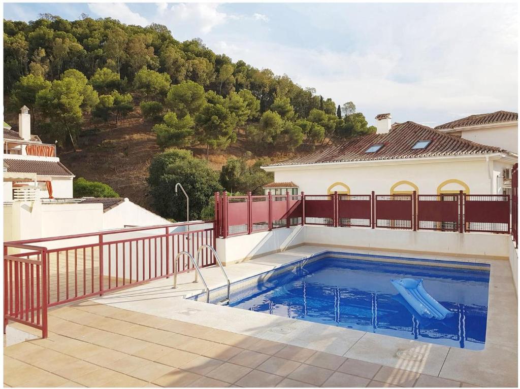 Amplio piso céntrico con piscina en Málaga - 1