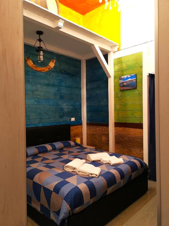 Marina Club - 1