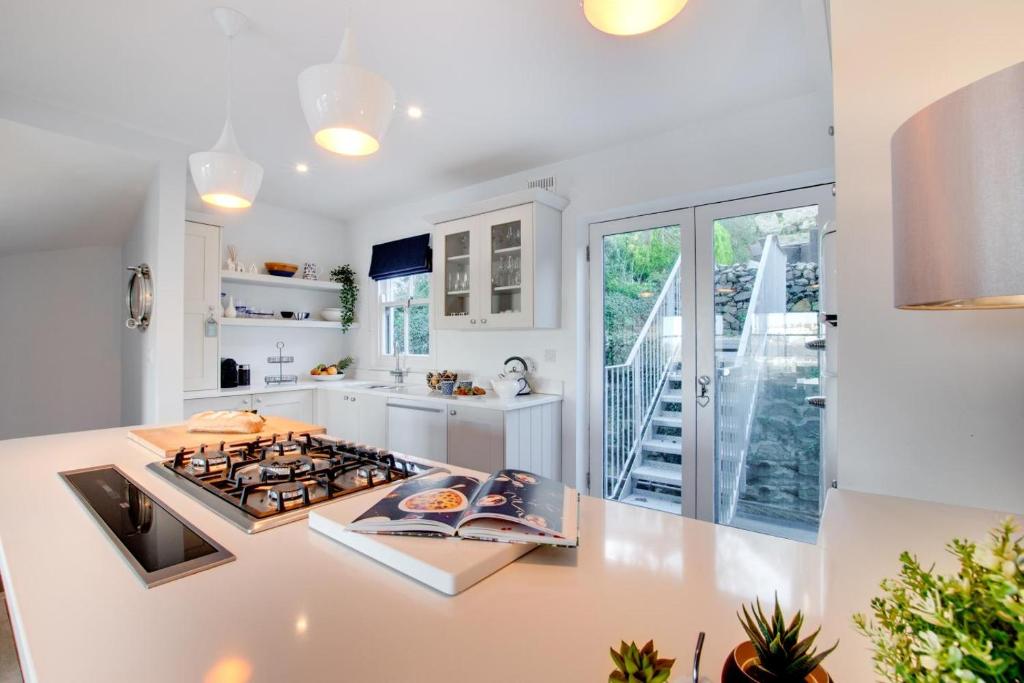 3 Bed in St Ives photo 7