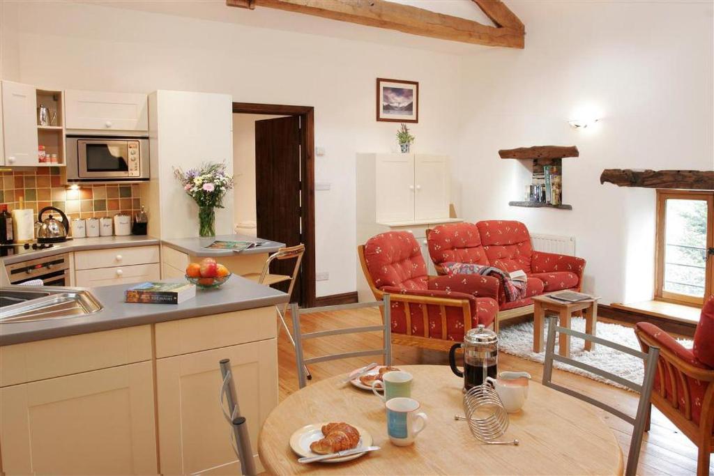 2 Bed Cottage in Grasmere photo 5