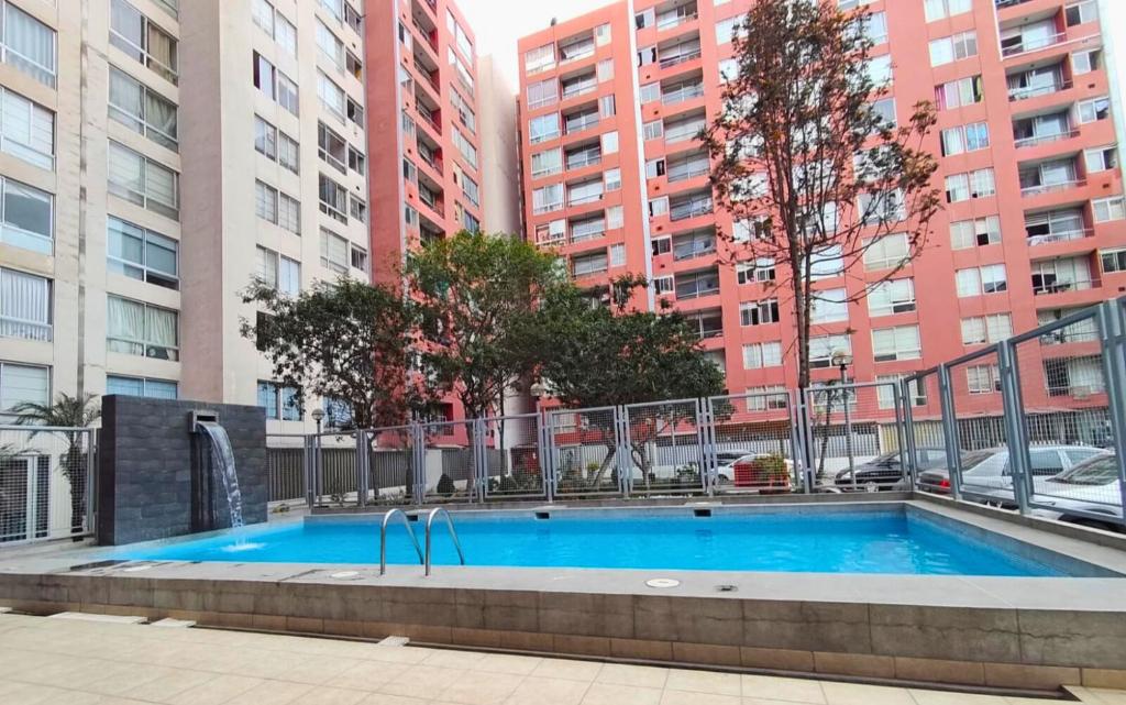 Apartamento cómodo con piscina en el Centro Histórico, Lima - 2