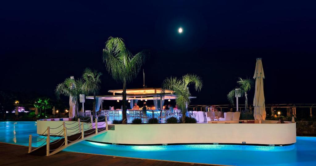 Pub/Lounge