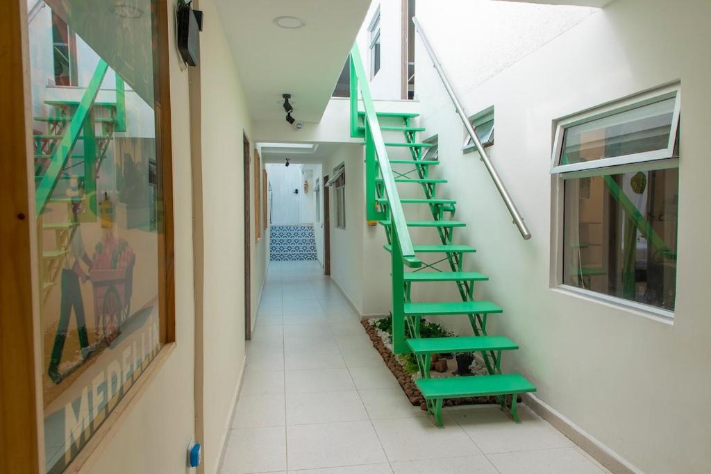 Private Boutique Studio, Fast WiFi, Great Location - 4