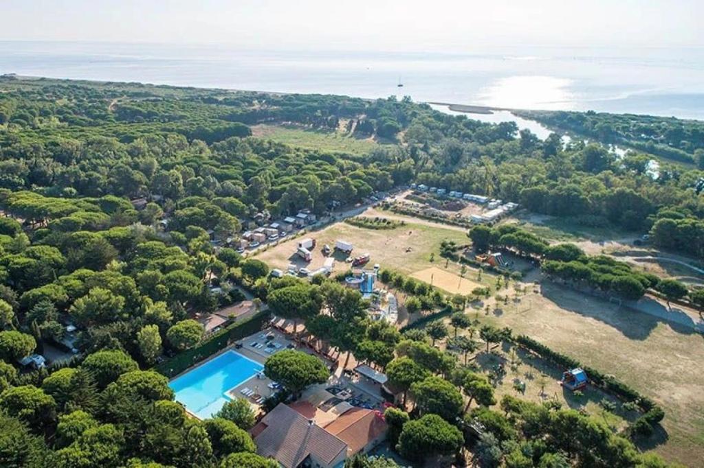 ZEcamping 4 étoiles - Top Parc Aqua - Plage à 1 km - MH Climatisé - 2