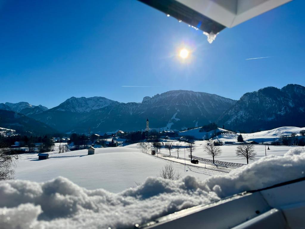 Gemütliches Dachgeschoss-Apartment mit Alpenblick - 3