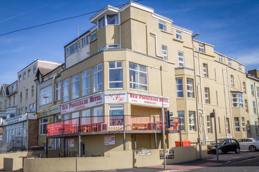 New Promenade Hotel photo