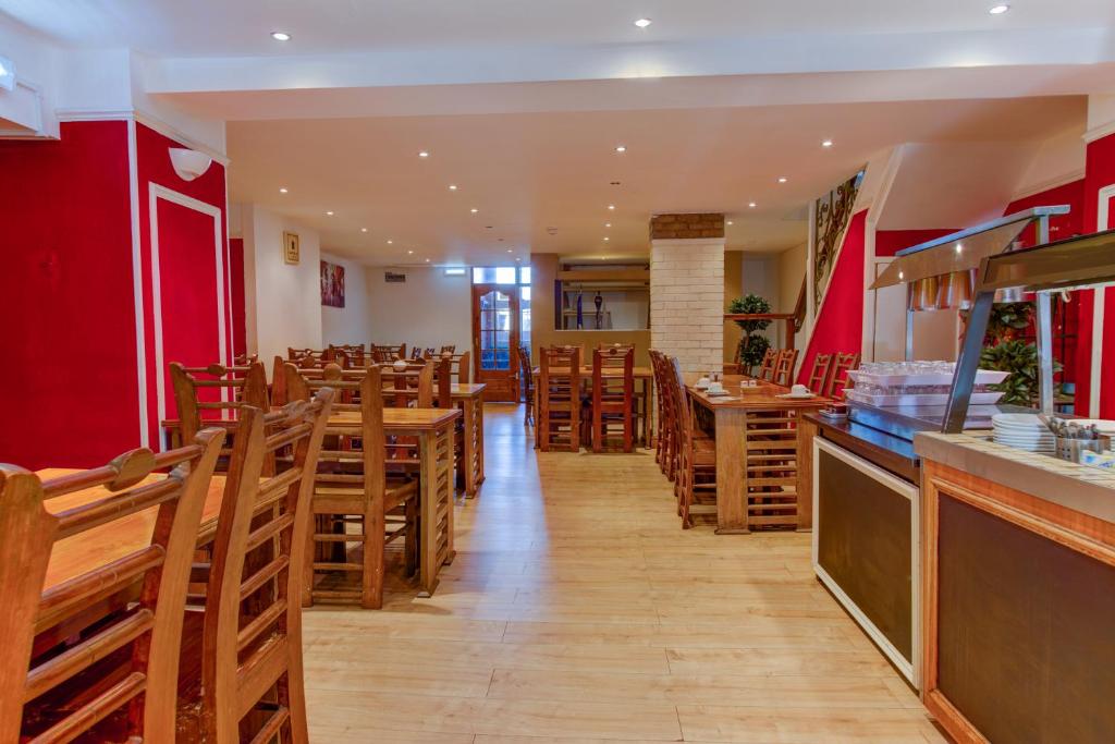 New Promenade Hotel photo