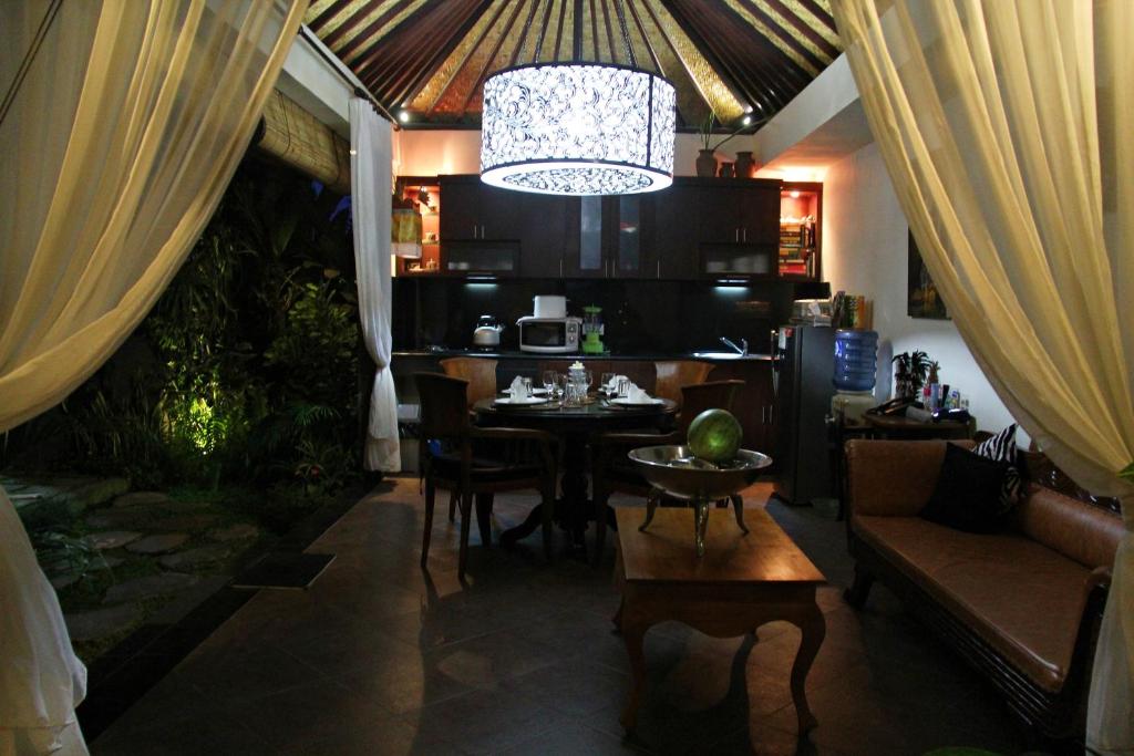 Pondok Penestanan Villa Ubud photo