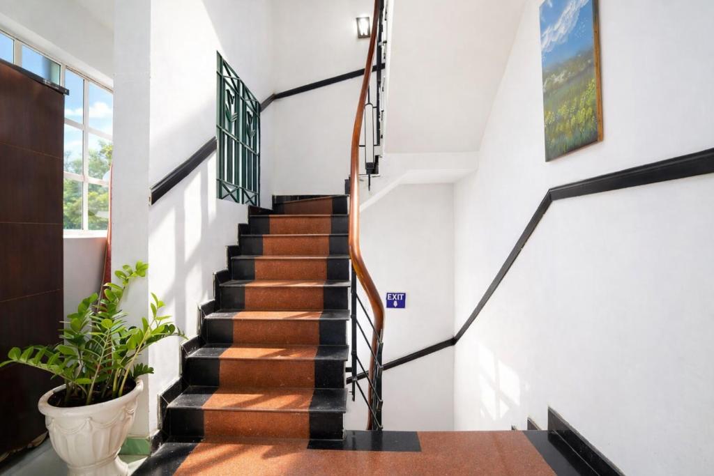 Hồng Lực Hotel HCM