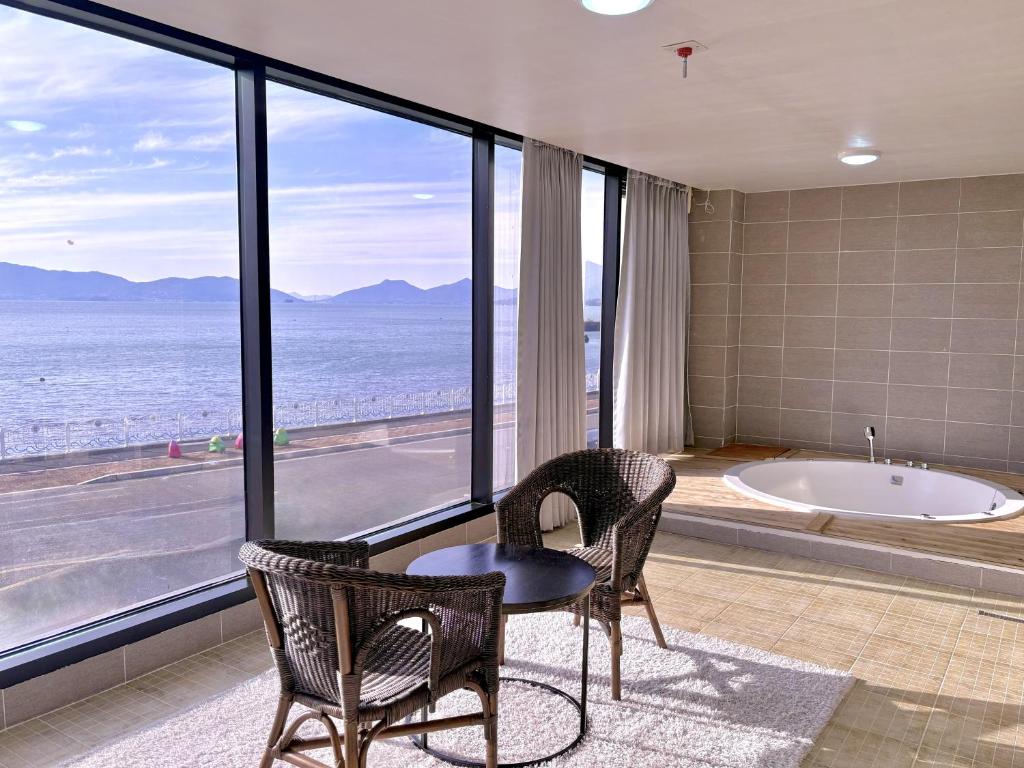 아르떼 리조트 수영장