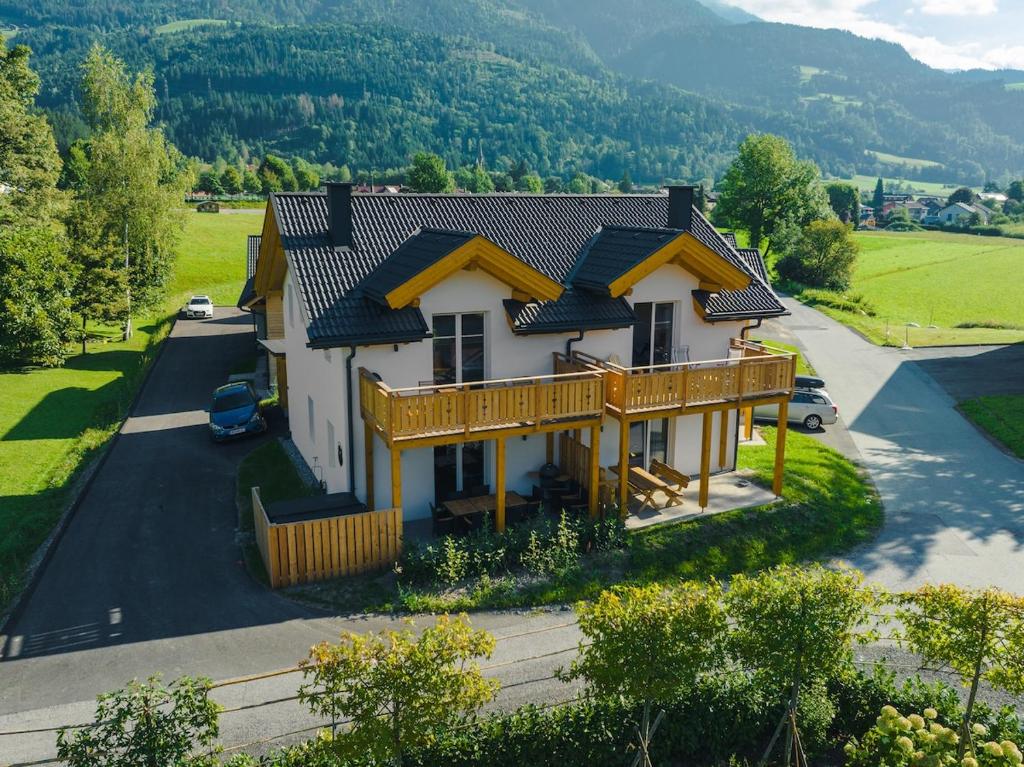 3BR Alpine Retreat with free private wellness - 2