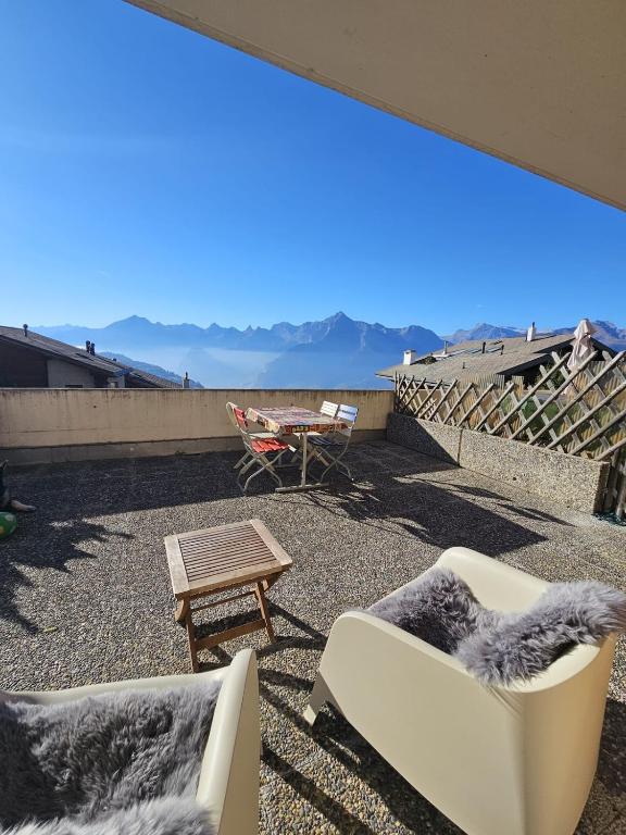 appartement Veysonnaz, Valais, ski, mountain biking, raquettes, balades - 1