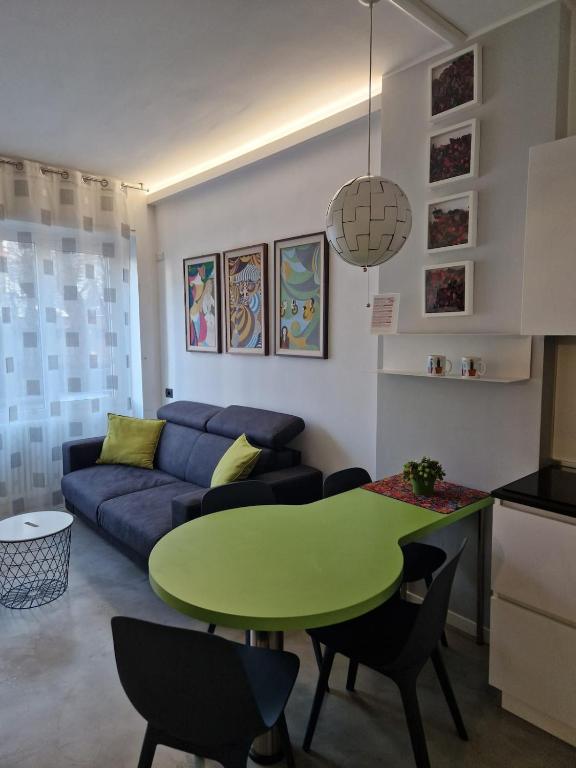 Cozy and restful apartment in Como, near the Lake - 1