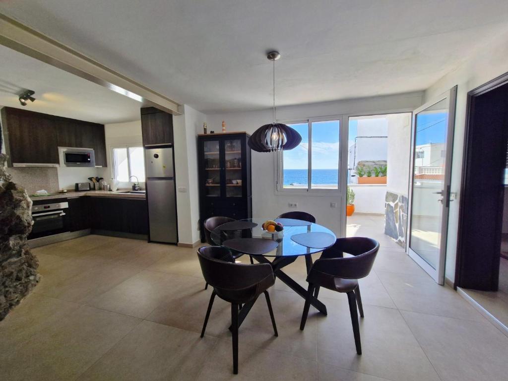 Unique house with cave by the sea with private terrace - 5
