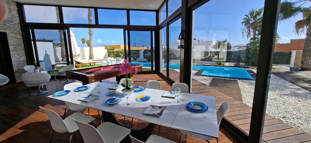 Villa Melania Paradise - Jacuzzi, Private pool, Gym, Minigolf, chill terrace, 4 bedrooms - 2