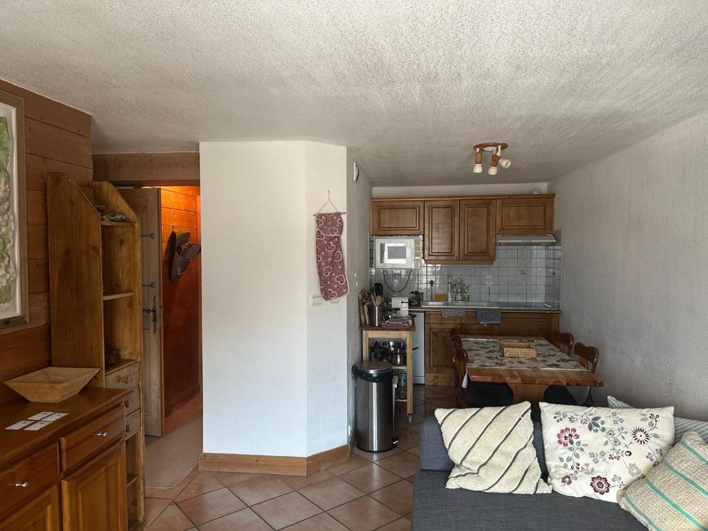 Appartement cosy - Magnifique vue, piscine et à deux pas du ski - 5