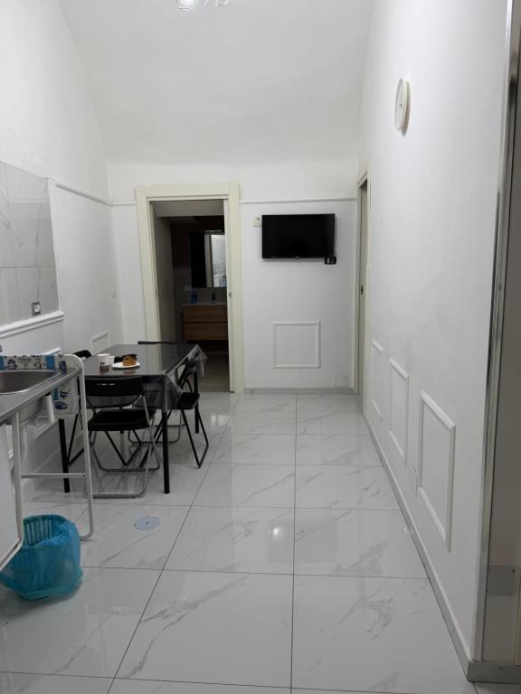House Lazzi - 4