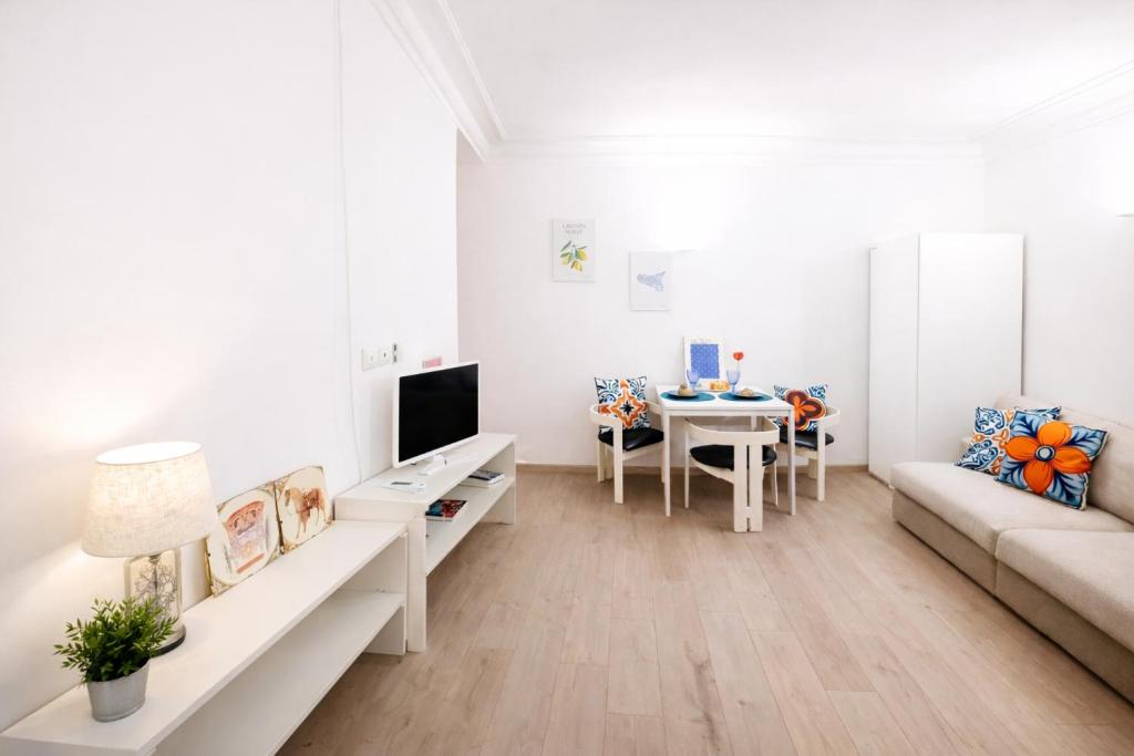 Casa Bianca - Centro Città e due minuti a piedi dalla Metro - 3