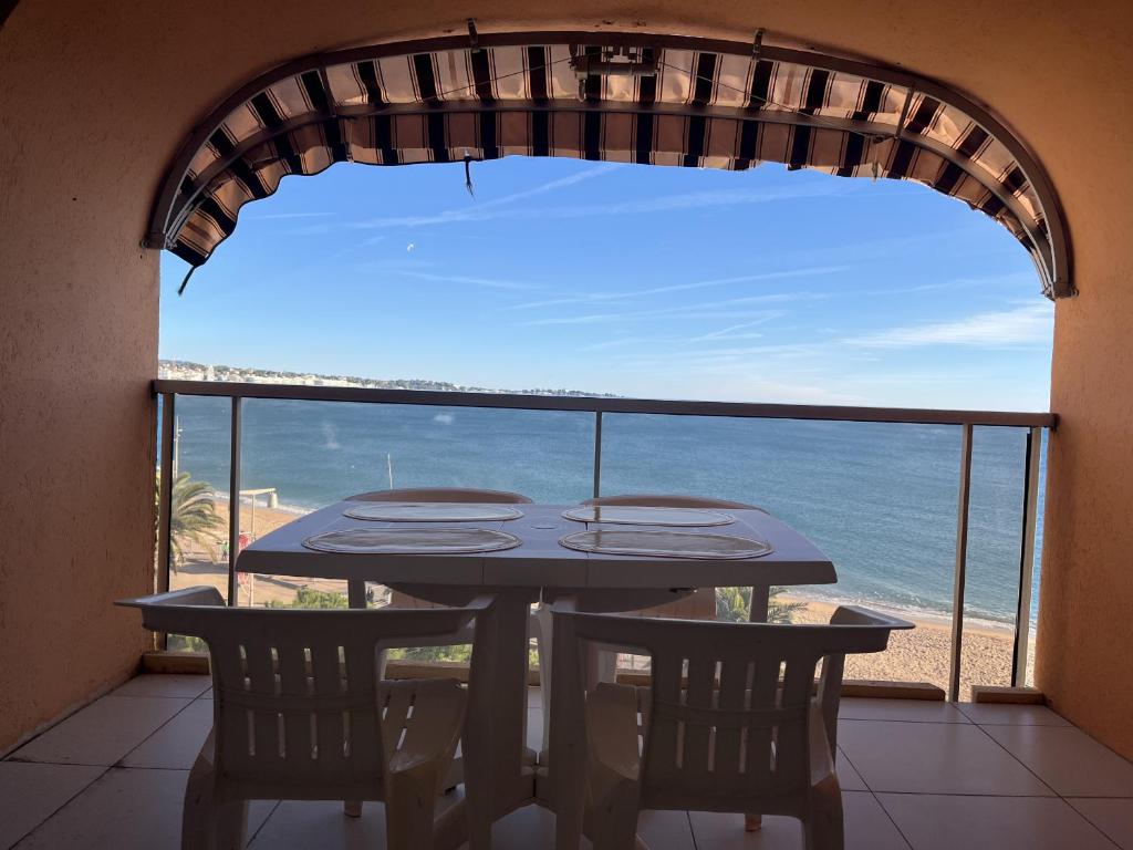 LE CAPITOLE, Vue exceptionnelle sur la mer, T1-2 - 5