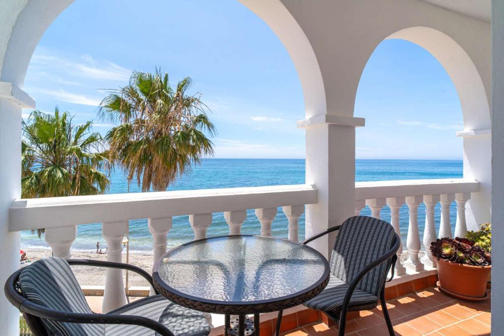 Stella Maris Beachfront 2J by Casasol - 1