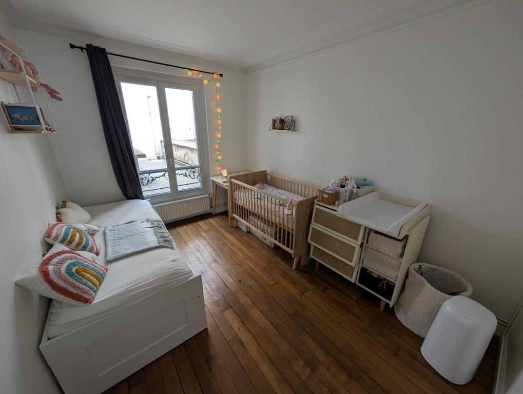 Quiet family apartment in Paris Near 7 metro lines - 4