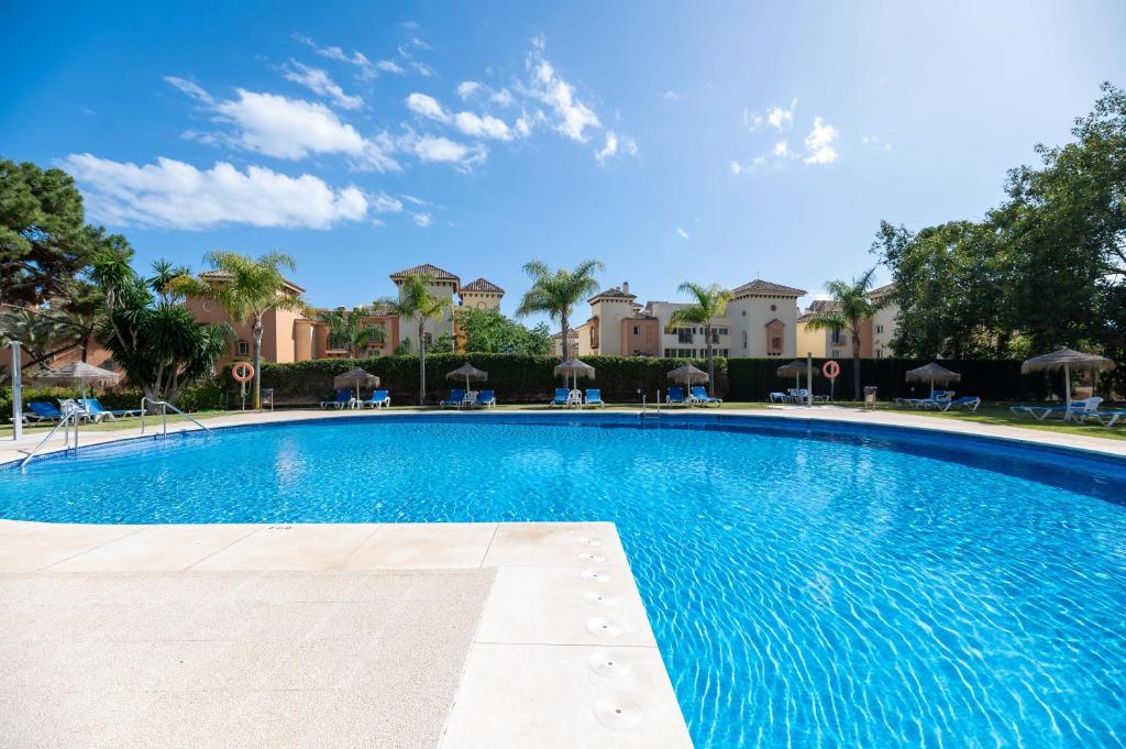 Apartamento en Elviria con vistas al mar - 4