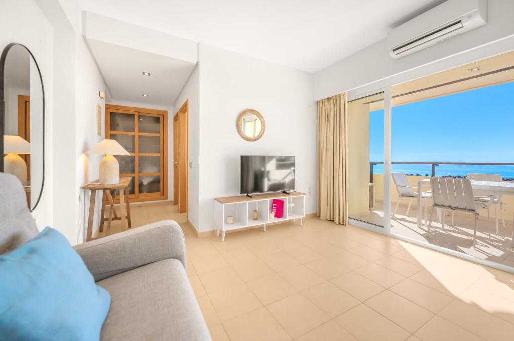Apartamento en Elviria con vistas al mar - 2