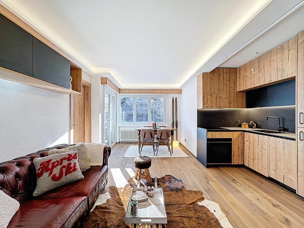 From green to slopes - Alpine ski and golf condo - 3