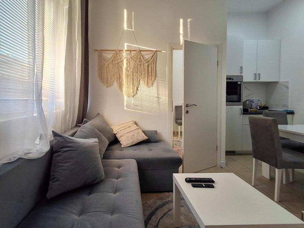 One-Bedroom Apartment in the Center of Budva on a Quiet Street 5 Minutes to the Beach - 1
