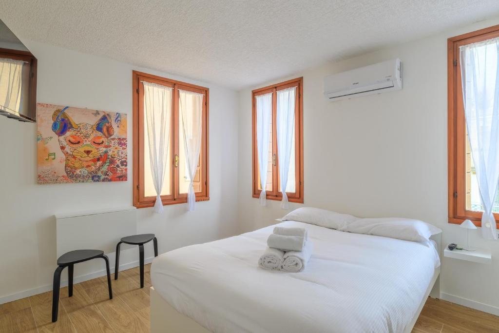 GuestHost - Piazza della Frutta Studio Apartments - 3