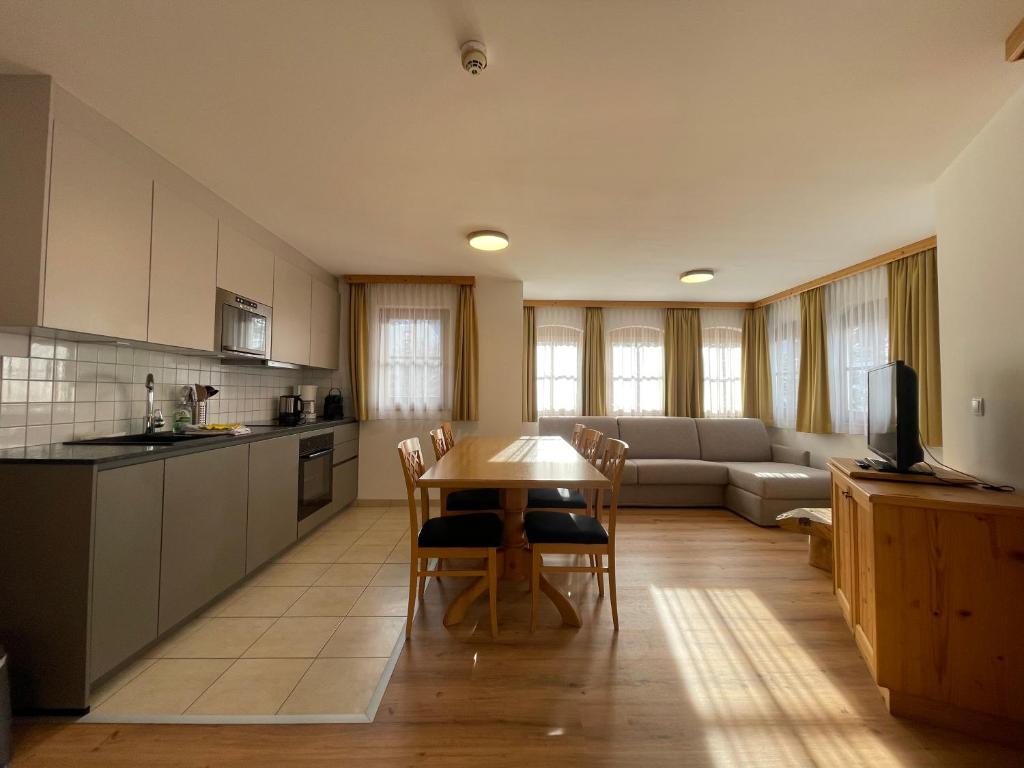 Hubertushof Apartments - 3
