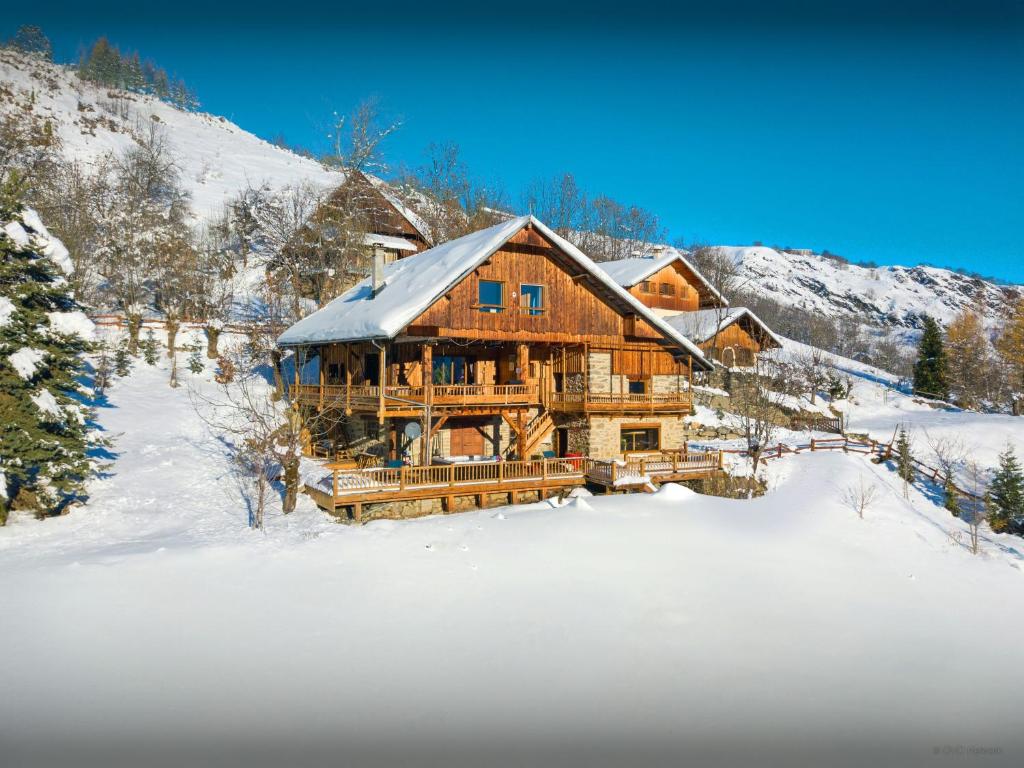 Chalet Bendo - OVO Network - 1