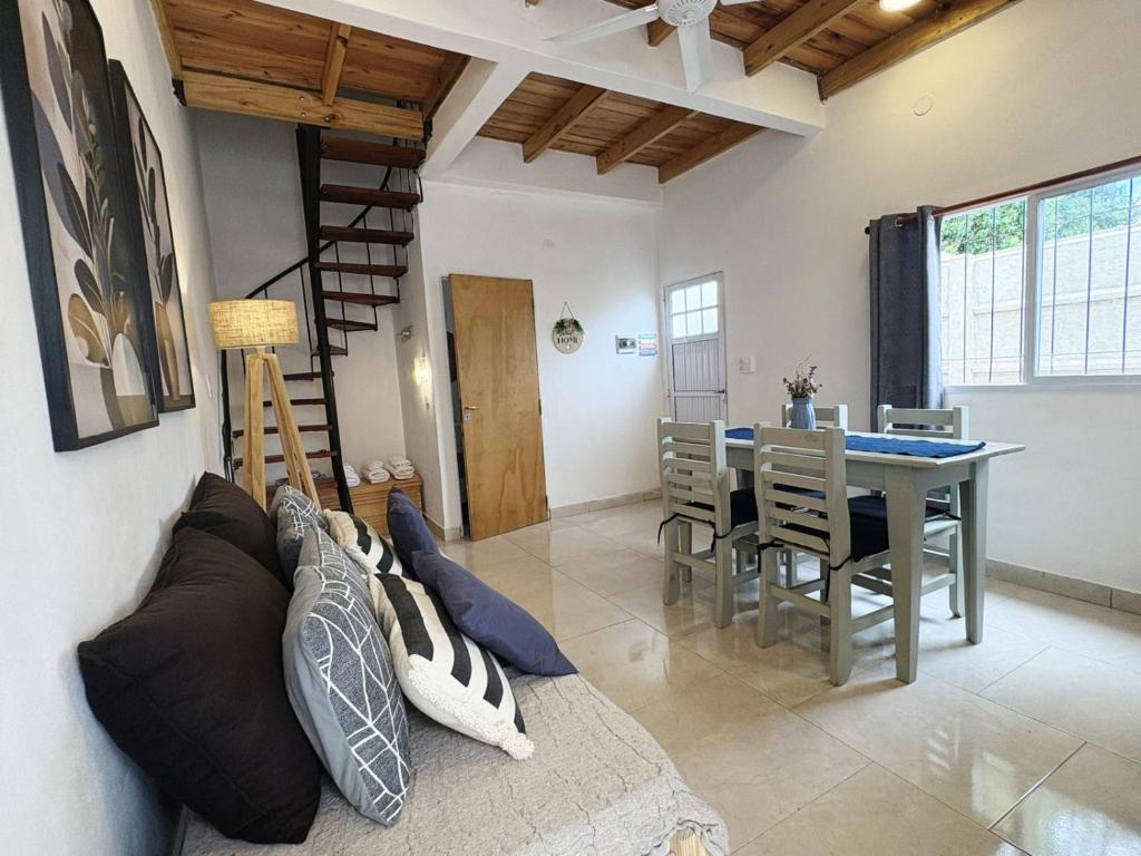 Dpto Centrico 2 Hab con Split Frío Calor cada Habitación - 4