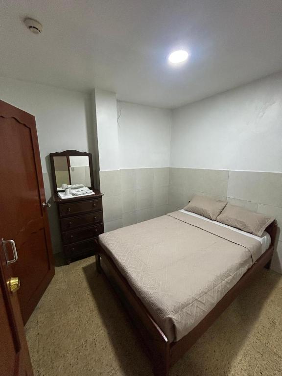 Hotel luque - 4