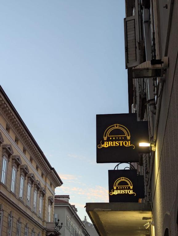 Hotel Bristol - 4