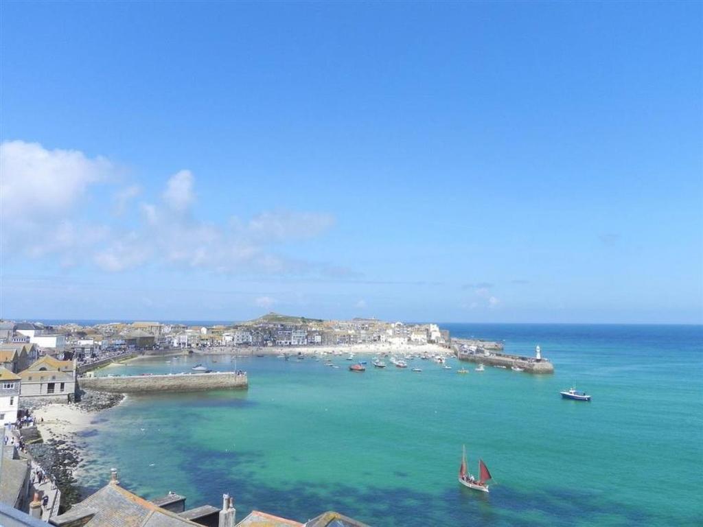 1-Bed Apartment, Tregenna Place, St Ives photo 4