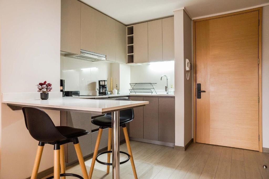 Stylish 1BR Retreat in Santiago Modern Comfort for 3 - 5