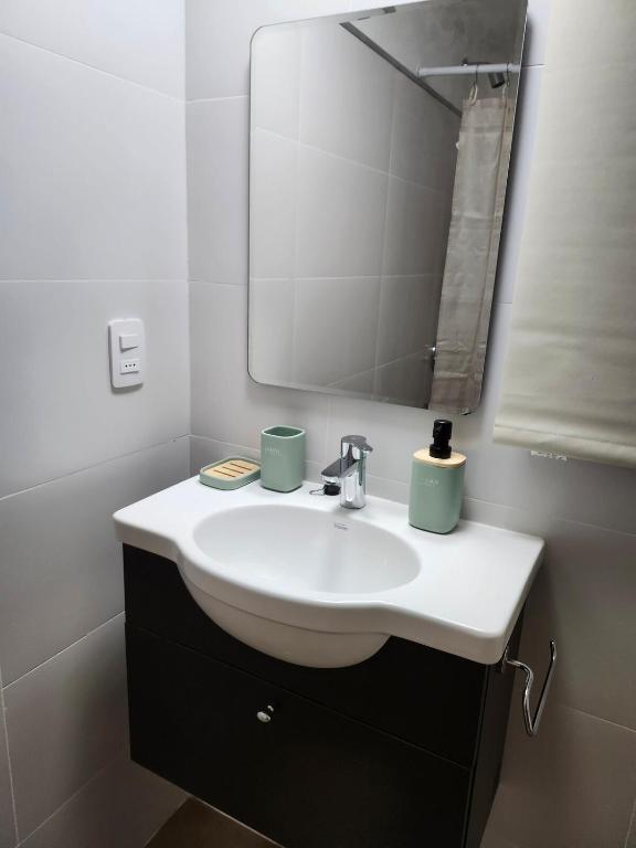 Hermoso apartamento a estrenar, dos dormitorios - 4