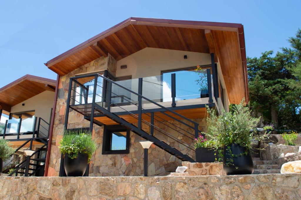 Vimaen Suites - 1