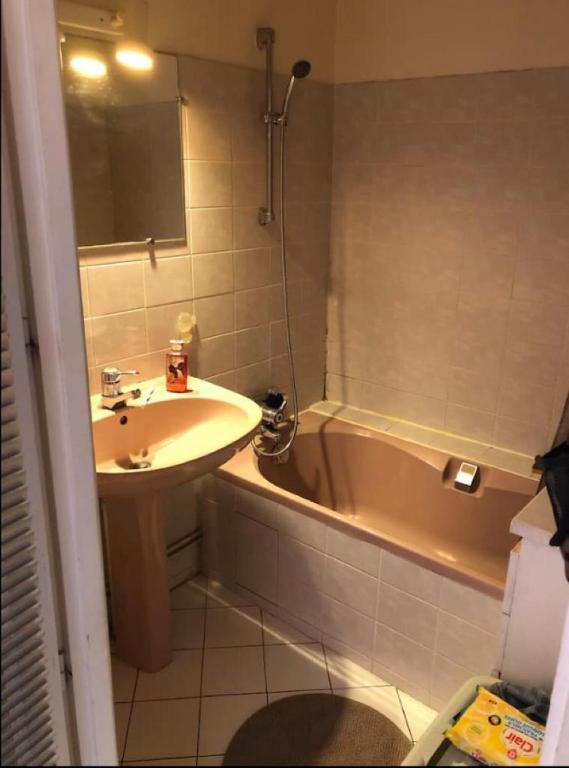 Charming Quiet Big Flat appart Surrounding Gardens - 2