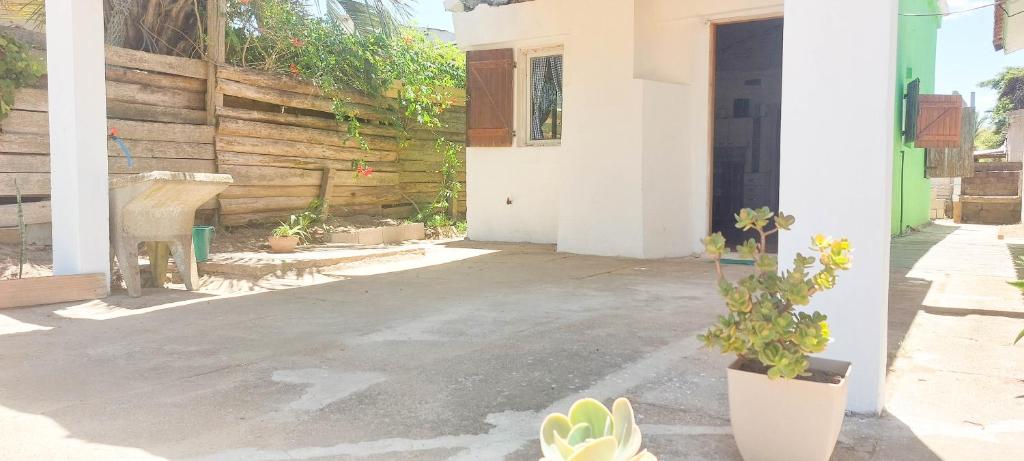 Casa a 50 m DE LA PLAYA con DIRECTV Y WIFI - 2