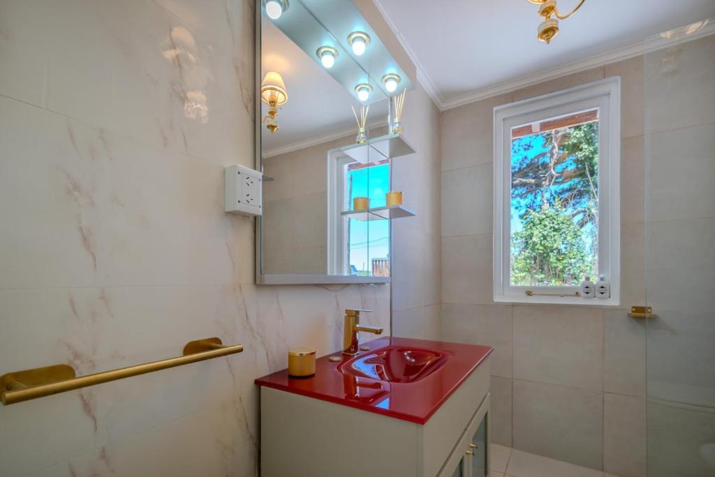 Casa de barro con pileta, ideal familias y parejas - 3