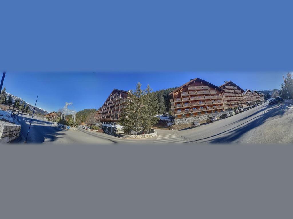 Appartement proche des pistes avec balcon, vue sur vallée - FR-1-688-105 - 2