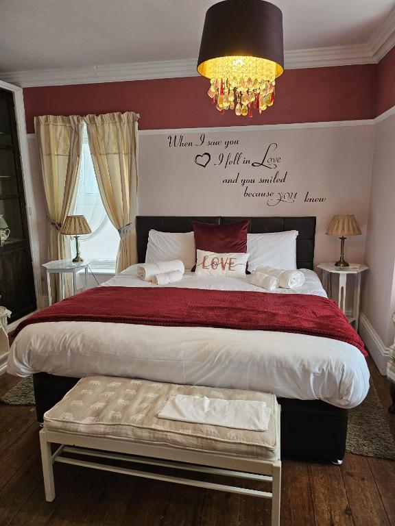 フーレイ ヘンリーズ シャーリンガム (Hooray Henrys Sheringham)