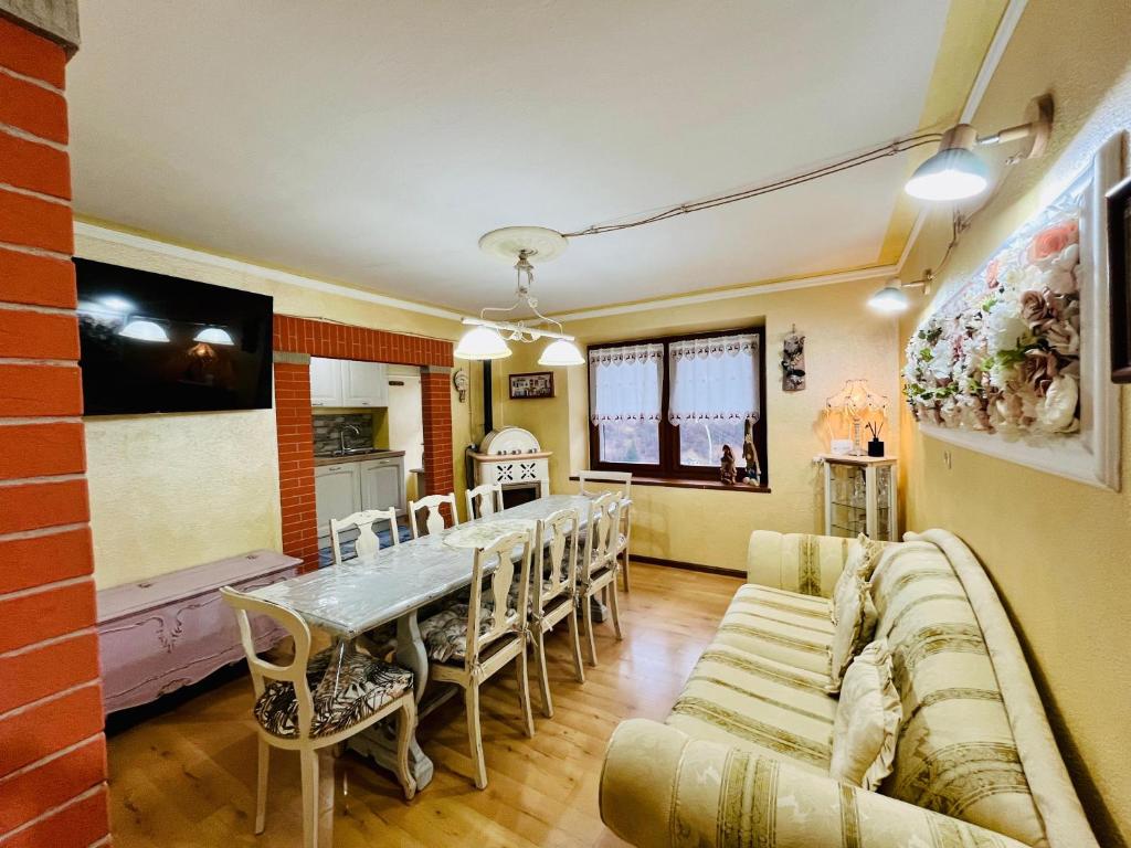 Trilli House - 1